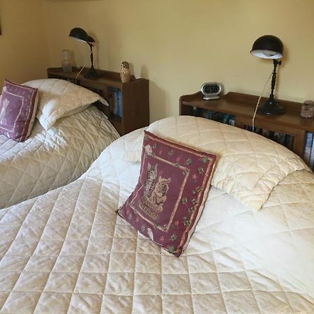 Castle Farmhouse Bed And Breakfast Glenfield ภายนอก รูปภาพ