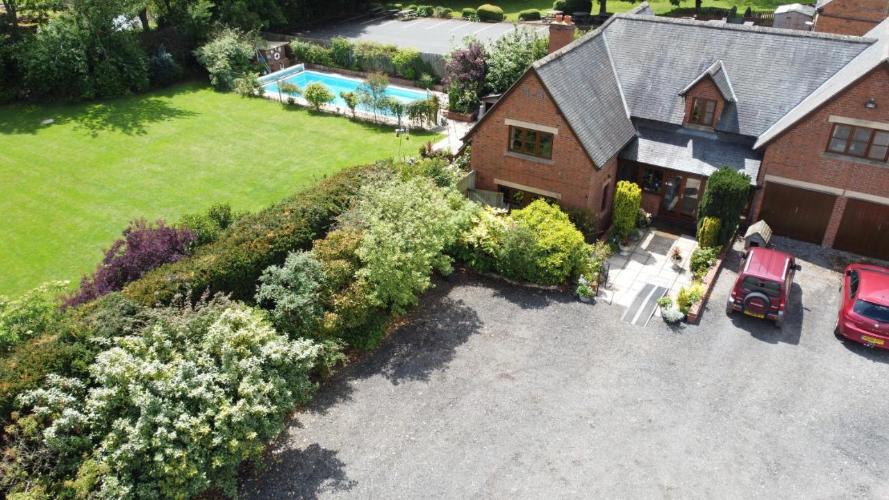 Castle Farmhouse Bed And Breakfast Glenfield ภายนอก รูปภาพ