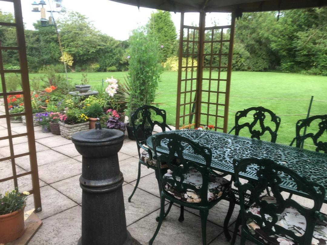 Castle Farmhouse Bed And Breakfast Glenfield ภายนอก รูปภาพ